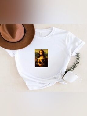 Funny Mona Lisa Beer Shirt Graphic Tee Trendy Meme Top